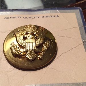 Army cap or suit medal gems o brand nice piece🌷🌷